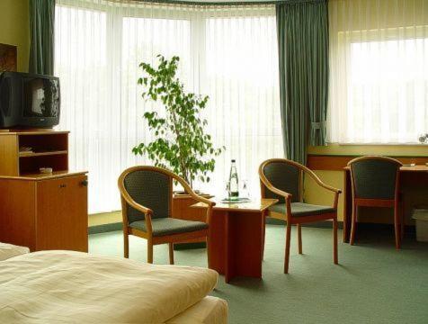 Hotel Stadt Naumburg Наумбург Стая снимка